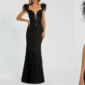 ✨NEW✨Mac Duggal Black Sheer Applique Bustier Gown Feather Straps